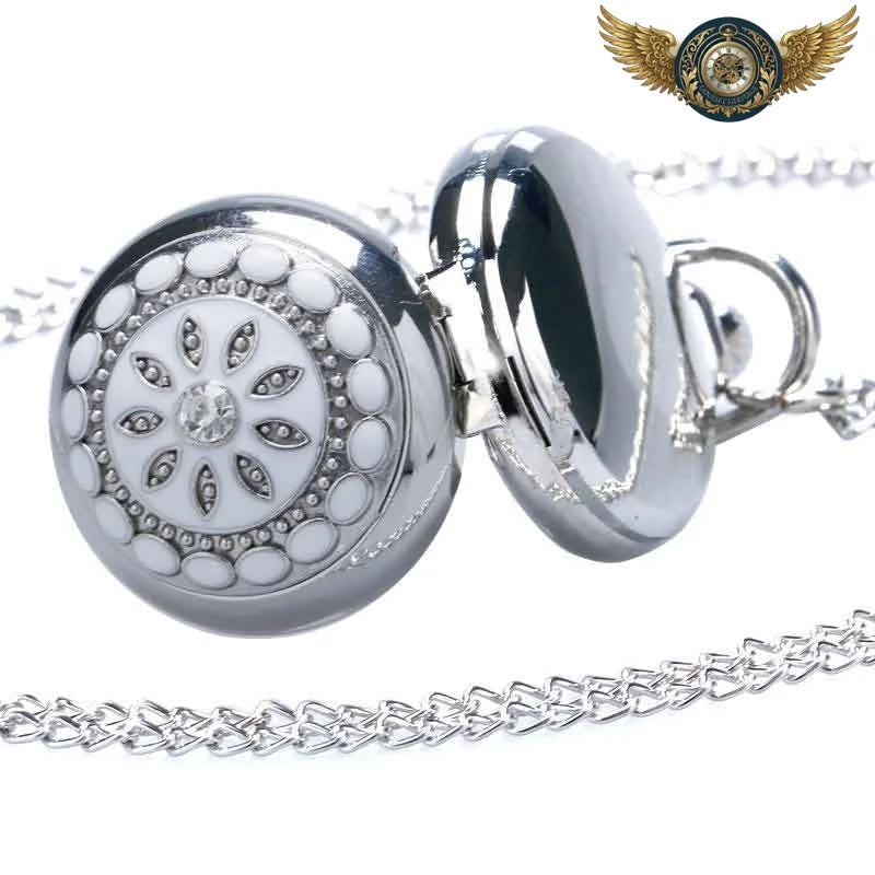 Médaillon Flora | Montre Sautoir Quartz Argentée 20mm - Vue 4 - Gousset-heritage